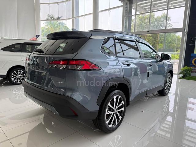 New 2026 Toyota COROLLA CROSS 1.8 - 5