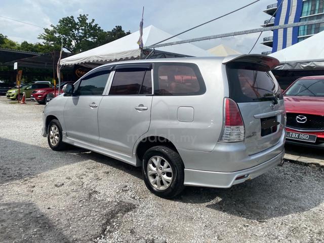 2011 Toyota INNOVA 2.0 E (A) - 2