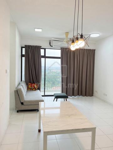 Seri Austin Residence Luxury Apartment 1
