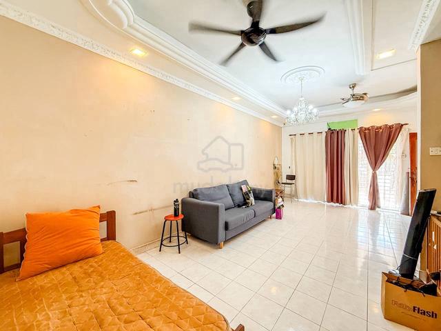 Double Storey Terrace, Taman Bukit Subang, U16 Shah Alam 4