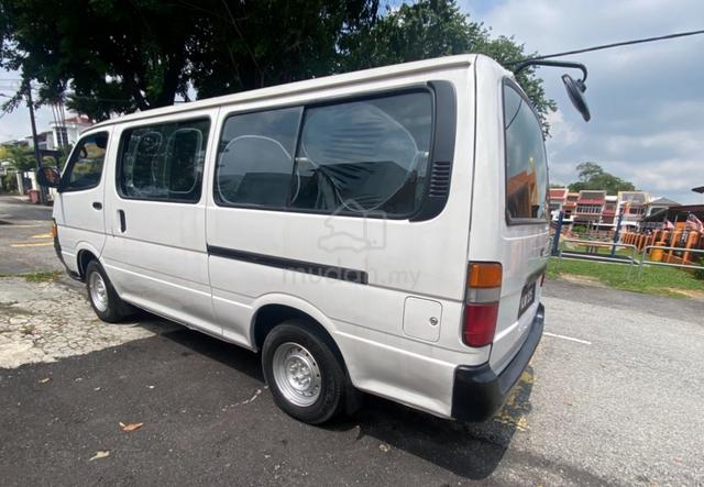 2002 Toyota HIACE 2.0 LH112 (M) - 4