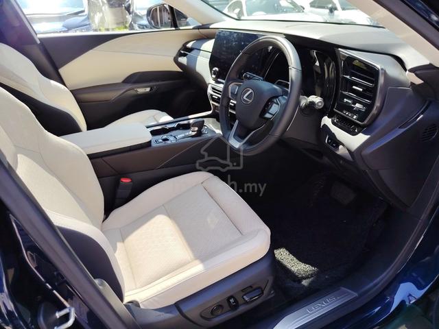 2023 Lexus Rx350 2.4 Version L P/R 15,000km 5A - 5