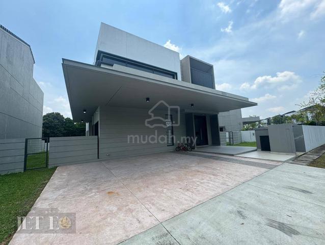 Fully Renovated Tropicana Aman Dahlia 2 Sty Bungalow House for Sale 1