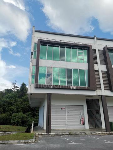 SAMARAHAN CORNER SHOPLOT GROUD FLOOR FOR RENT At SARAWAK KUCHING 1