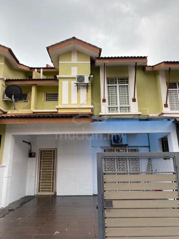 RENOVATED Double Storey Seksyen 5 Kota Puteri Batu Arang Rawang 1