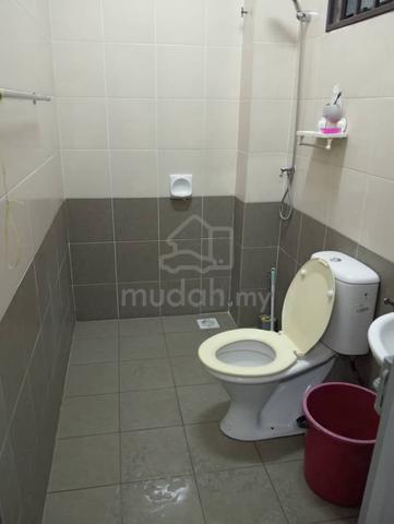 Single Storey Bandar Putera 2 @Klang  Partially Furnished For Rent 3