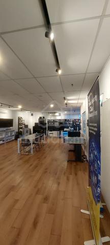 Setiawalk Extra Large Modern office 2431 sqft. Fully renovated 1