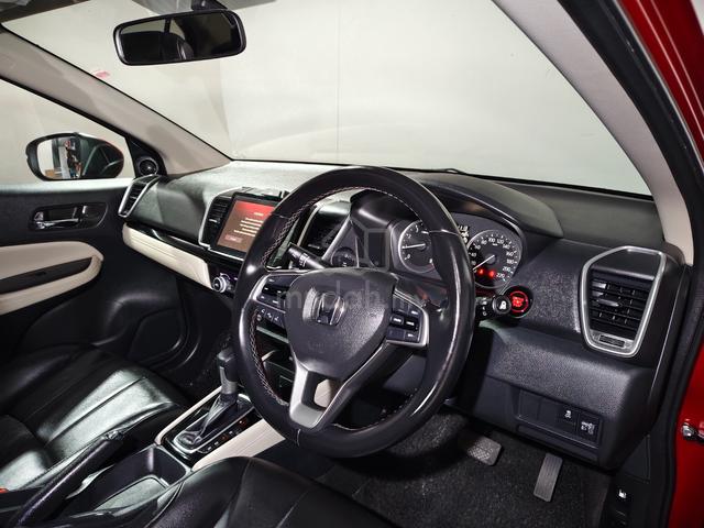 2022 Honda City 1.5 V F/Service Like New - 4