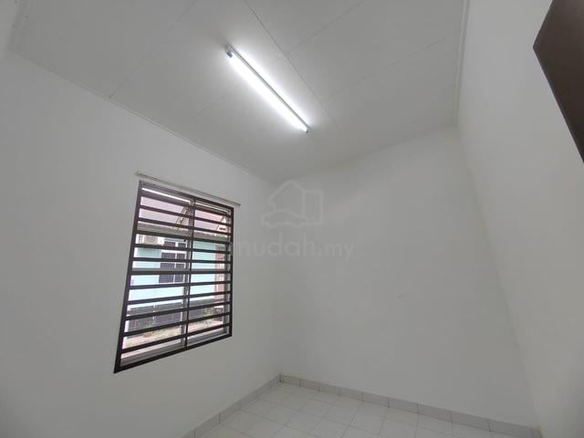 Kulai Bandar Putra Single Storey for Rent 1