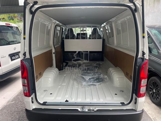 2026 Toyota HIACE 3.0 PANEL VAN MY24 KDH201 (M) - 4