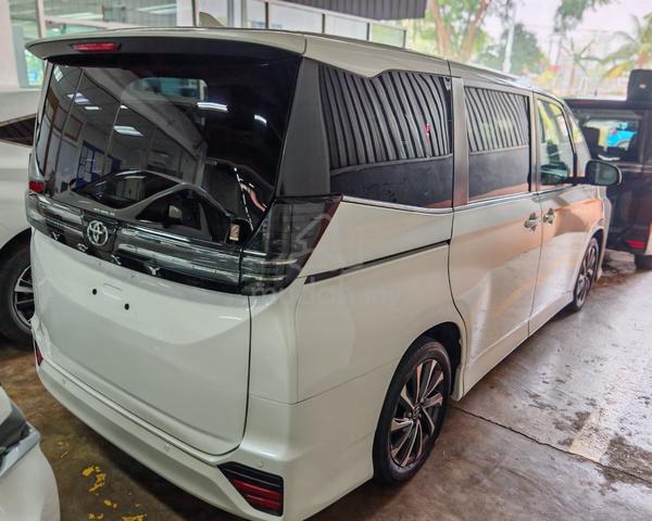 2022 Toyota VOXY 2.0 S-Z (A) 2TV - 4