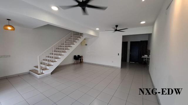 Bukit Raja Kyra Klang Basic Unit 4B3R Ready to Move in - FOR RENT 1