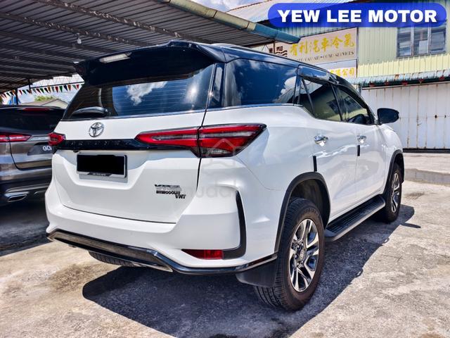 2022 Toyota FORTUNER 2.8 DIESEL VRZ WARRANTY - 4