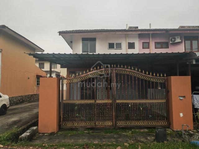 Endlot Renovated 2 Storey Terrace @Seroja Bukit Sentosa For Sale 1