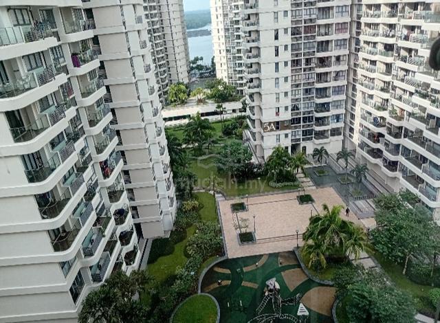 Bay Point @ Country Garden Danga Bay 1