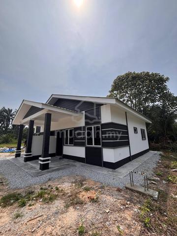 Rumah Sewa Labohan Dagang (Suasana kampung) 1