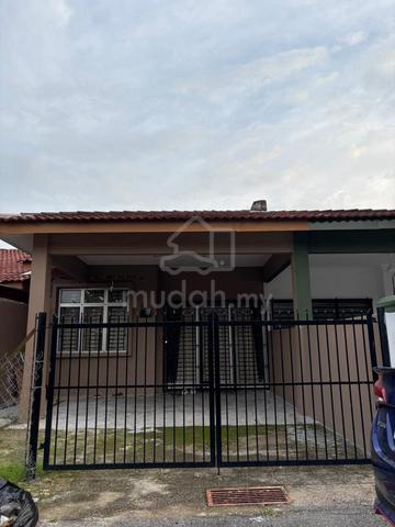 Rumah Sewa Selaru 1