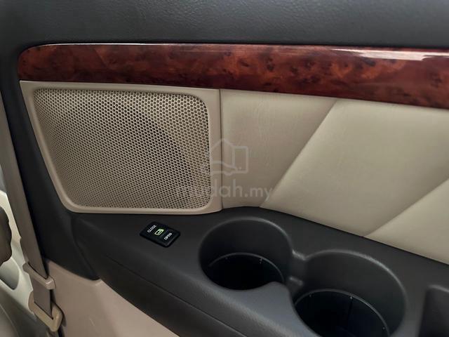 Toyota ALPHARD 3.0 (A) - 3