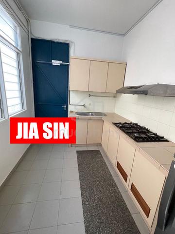 GOOD CONDITION Second Floor 1,970sqft Office for RENT @ Georgetown 4