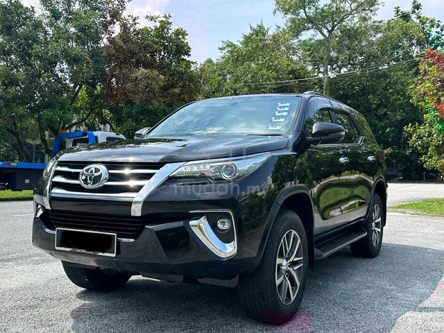 2017 Toyota FORTUNER 2.7 SRZ 4x4 3 YEARS WARRANTY - 1
