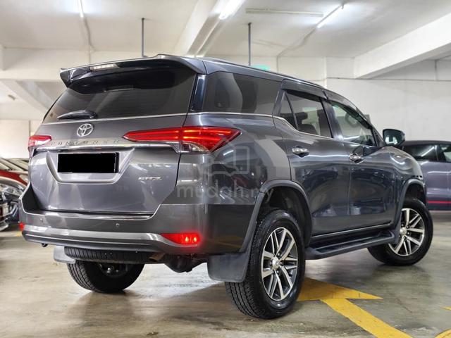 2016 Toyota FORTUNER 2.7 SRZ POWER BOOT F.3Y WRRTY - 2
