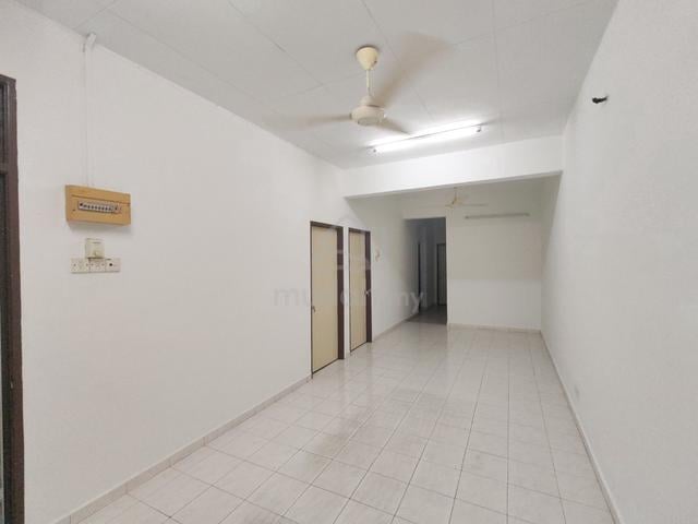 1 Storey terrace house Newly painted Sg Ara Bayan Baru 1