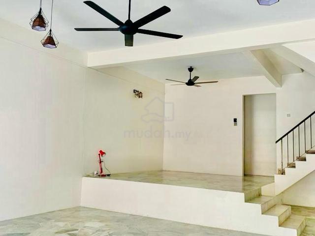 2 Storey Rumah Taman Putra Indah MRT Serdang Raya Bukit Jalil Rent 1
