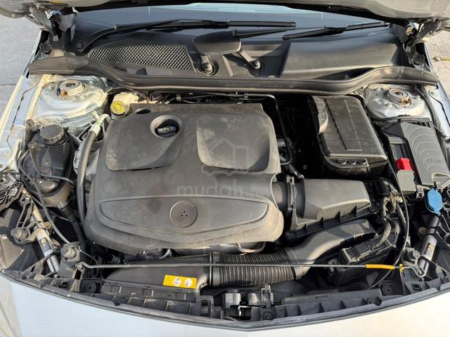 2015 Mercedes Benz A250 SPORTS (CBU) 2.0 (A) - 4