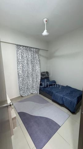 Female Room @ The Zest | 5-Min Walk to LRT | Free WiFi |  1