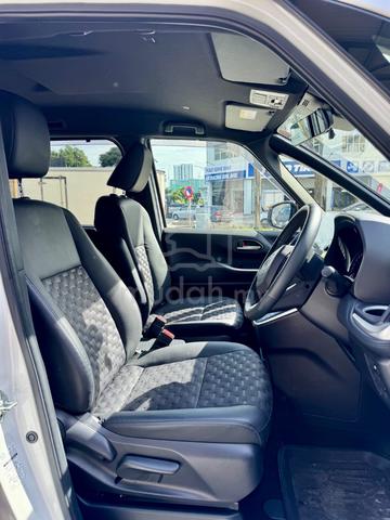 2023 Toyota VOXY 2.0 S-Z (A)360 Auto Parking Side - 3
