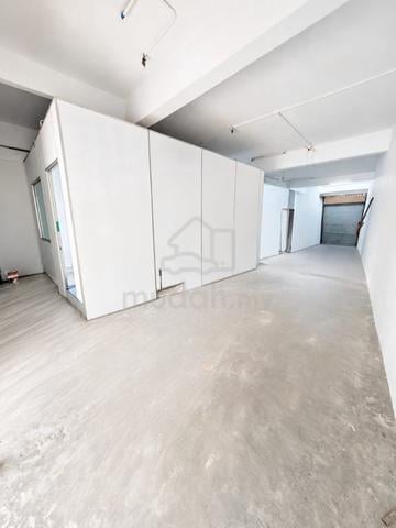 Shop Lot G Floor For Rent , Facing Main Road Taman Inderawasih Perai 1