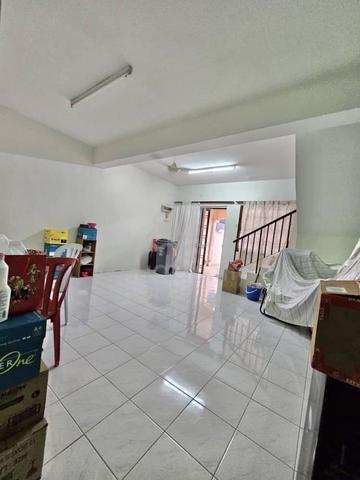 Full Loan Pulai Indah 2 Storey Medium Low Cost House Kitchen Extended 2