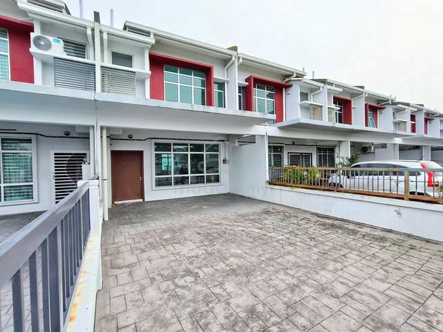 Maple Bandar Hillpark Bandar Saujana Utama- Facing open 1