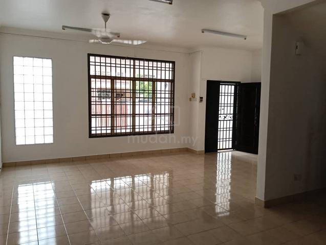 Good Condition Skudai @ Mutiara Rini Double Storey House 1