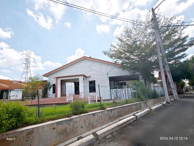 [Facing Open] Corner Lot Teres Setingkat Kg Padang Perdana, Kuantan 1