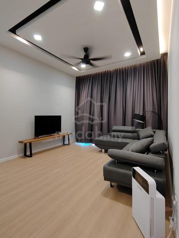 Queens Residences Q1 @ Queens Waterfront 1