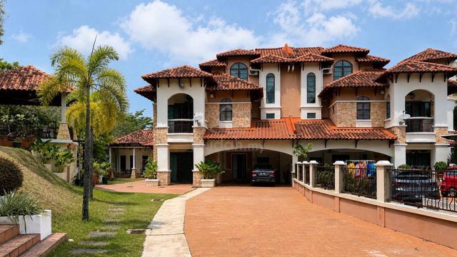 Putramas, Seksyen 7, Shah Alam END LOT Triple Storey Semi Detached 1