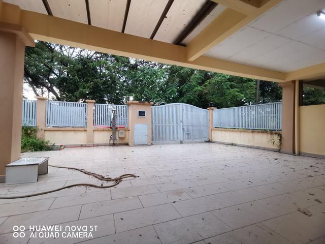 Corner Freehold * TMN PUTRA PRIMA 60ftx70ft Reno house, puchong 1