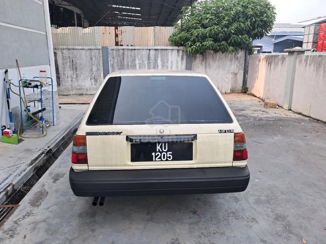 1986 Nissan SUNNY 1.3 130Y B11 Wagon - 4