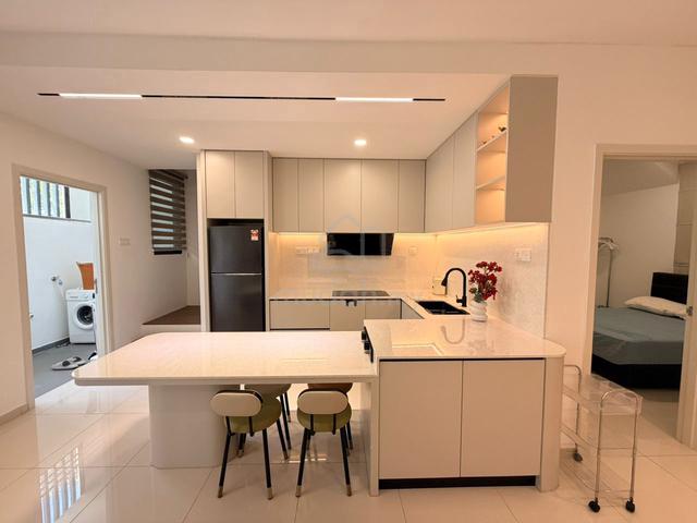 Northbank Alyvia Townhouse Lower Unit Fully Furnished For Rent 🏠 1