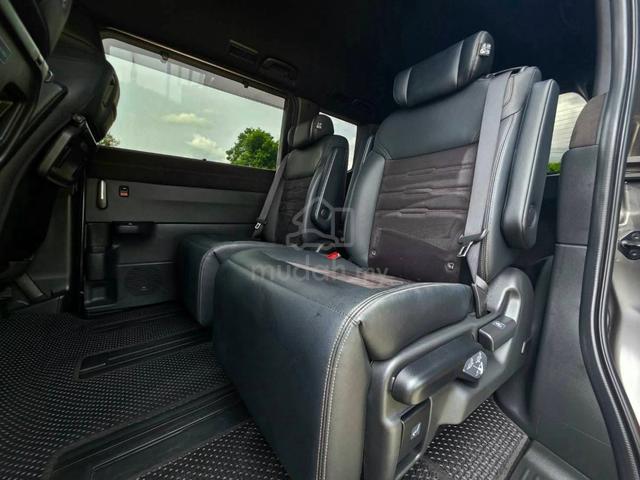 Honda STEPWAGON 1.5 SPADA(A)FULL LOAN FAST DELIVER - 2