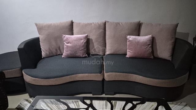 sofe set with table - photo 2 of 4