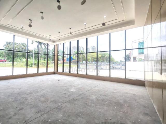 Kempas Lama 1.15 Acre Showroom Warehouse Suitable Car Dealer Display 1