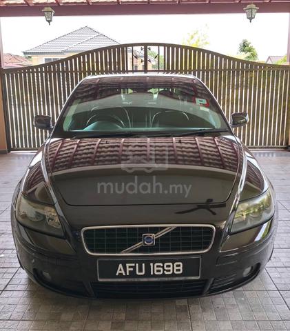 2005 Volvo S40 2.4 (A) - 1