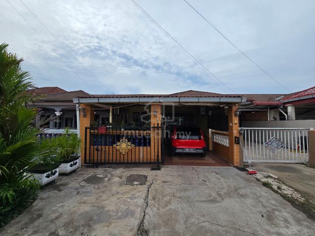 Rumah Teres Banggu Kelantan 1 Tingkat Tepi Jalan 1
