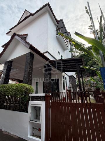 3.5 Storey Bungalow for Rent - Asia Hills, Gelugor 1