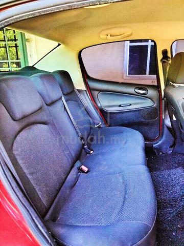 2011 Peugeot 207 1.6 (A) - 5