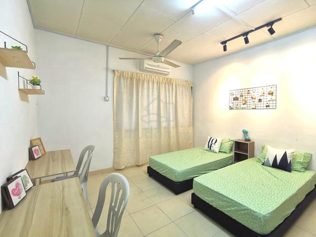 FREE 1 MONTH 5min UCSI Male Female Couple Medium Room Taman Connaught 1