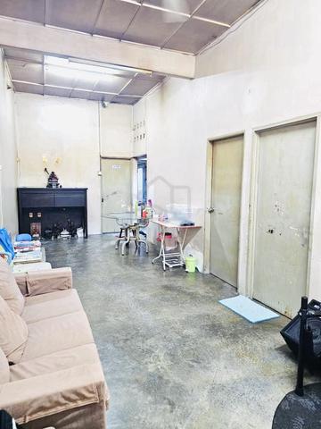 Single Storey Terrace Raja Uda near Apollo Market Ju Heng 阿波罗巴刹单层排屋 1