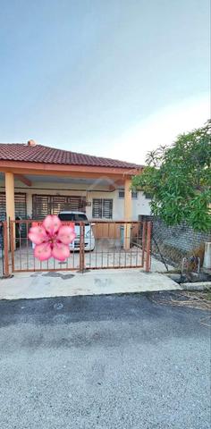Teres Setingkat Taman Gambang Damai Kuantan 1